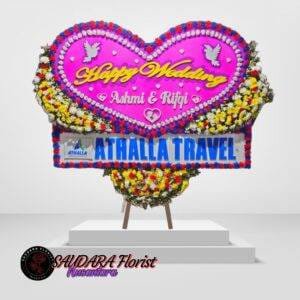 karangan bunga bentuk love happy wedding